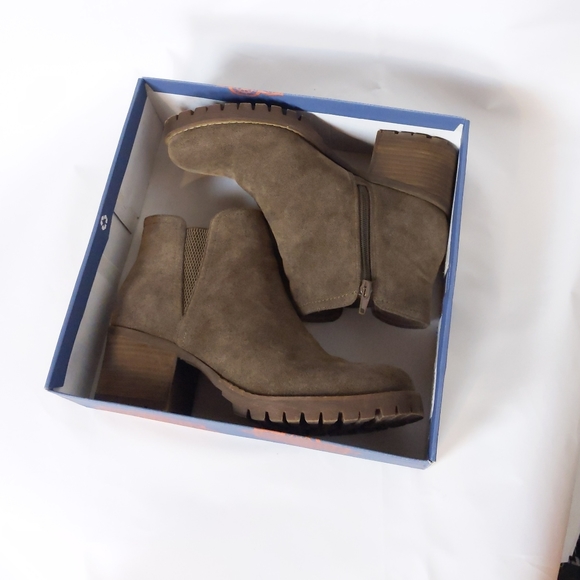 🆕🌿NORDSTROM BOOTIES🌿 - Picture 13 of 13